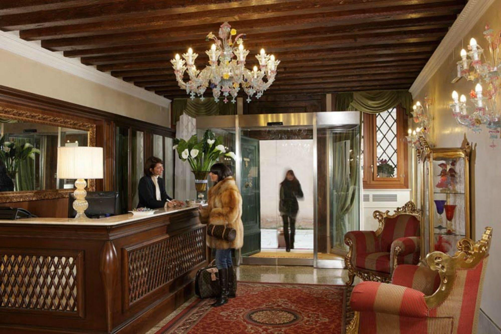 Hotel Al Duca Di Venezia Ngoại thất bức ảnh